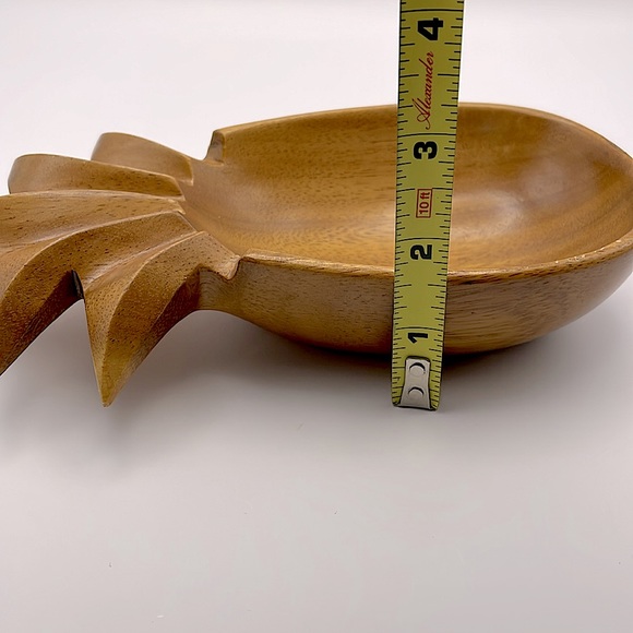 Waikiki Woods, durable, wooden, monkey pod bowls, pineapple/grape cluster - Picture 11 of 14
